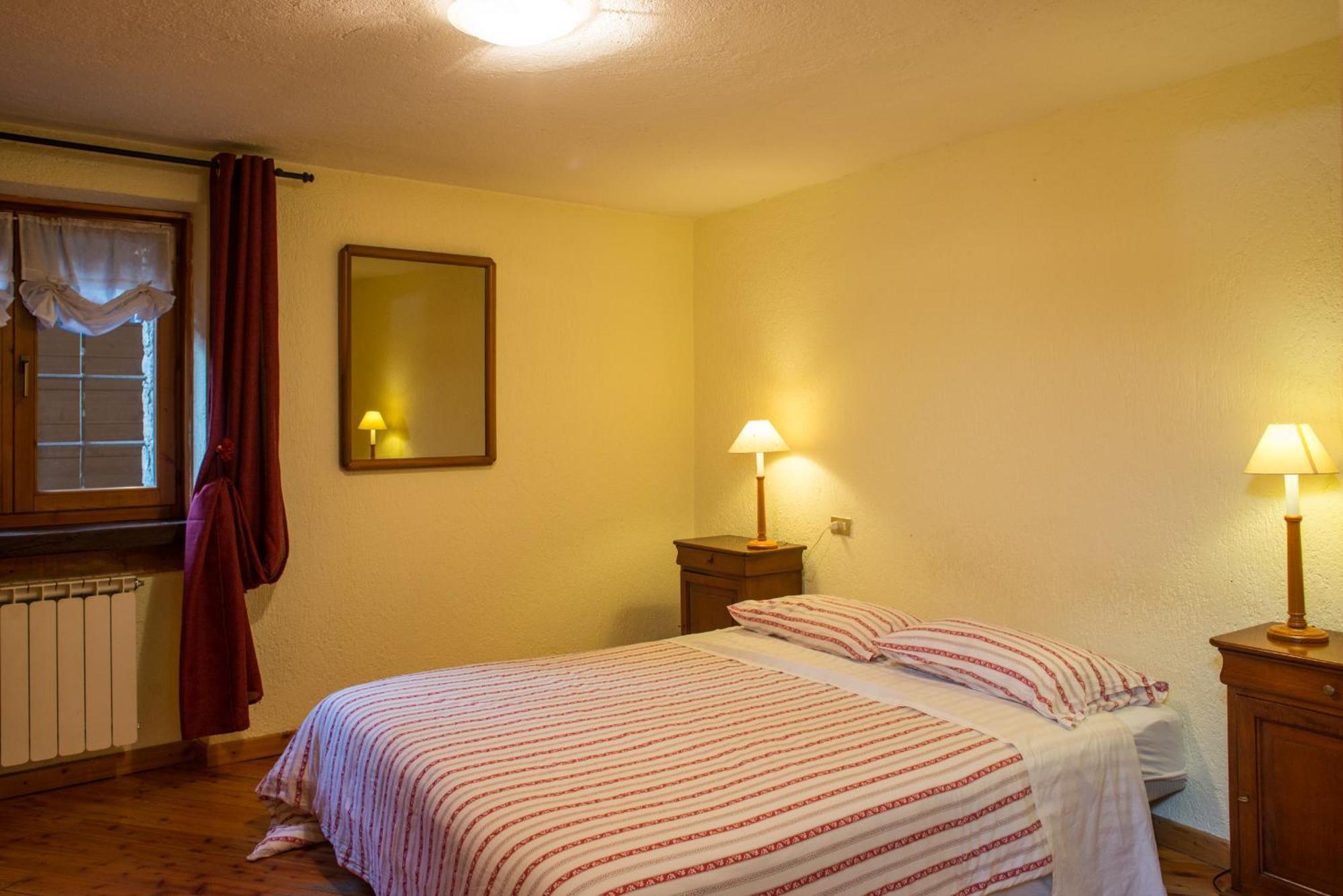 Mont Blanc Apartments Morgex Quarto foto